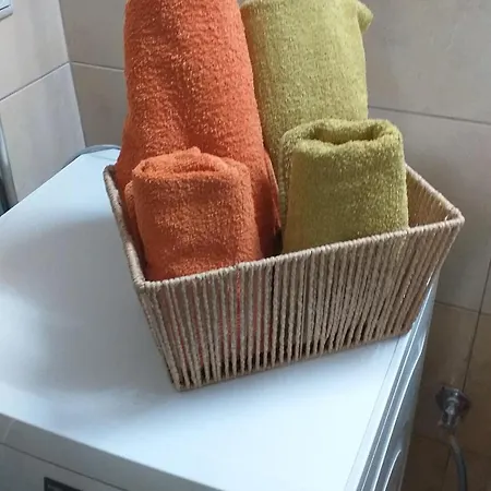 Apartman Penelope's And John's House