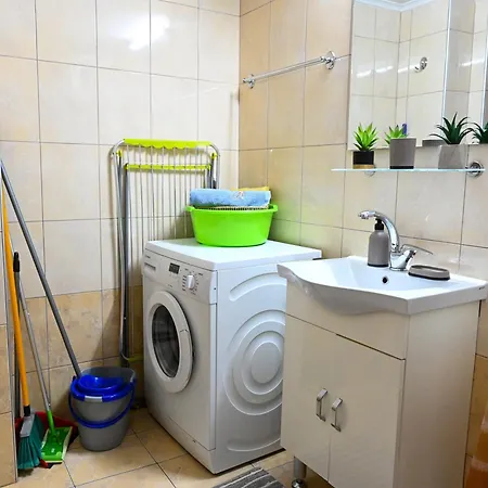 Apartman Penelope's And John's House *